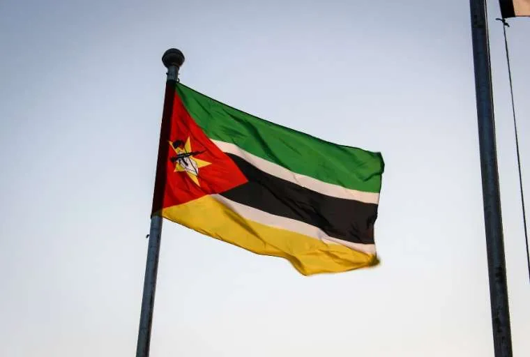 The flag of Mozambique. / mhojnik (CC BY 2.0).