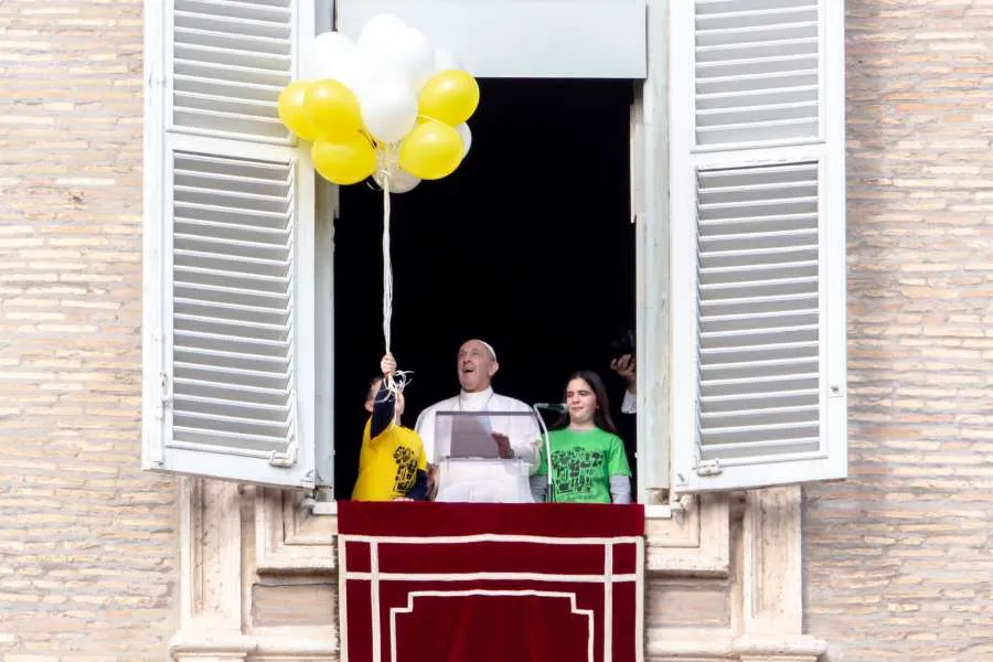Pope Francis at the end of the Angelus address Jan. 26, 2020. Credit: Daniel Ibanez/CNA.