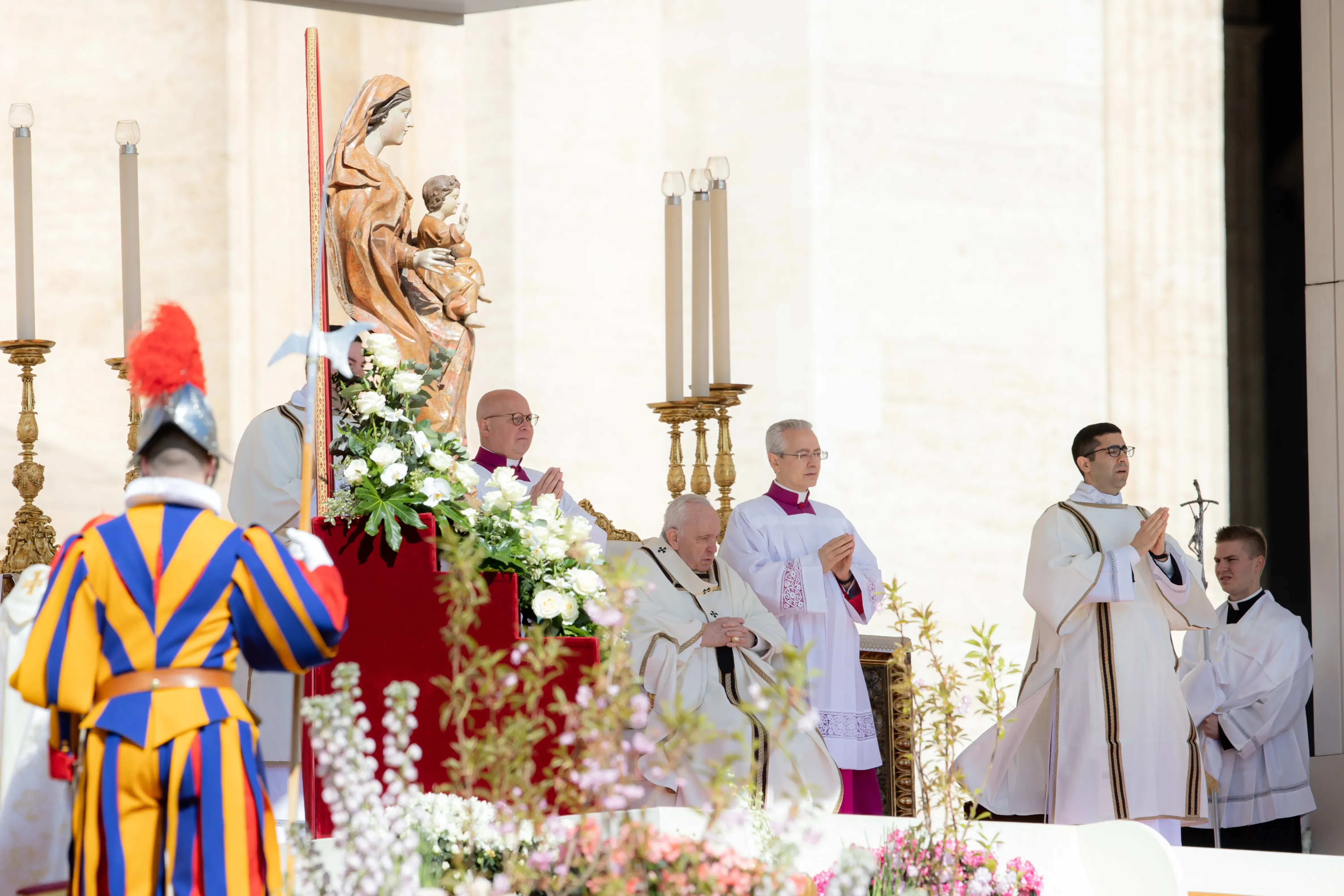 Pope Francis celebrates Mass in St. Peter's Square for Easter 2022. Daniel Ibanez/CNA