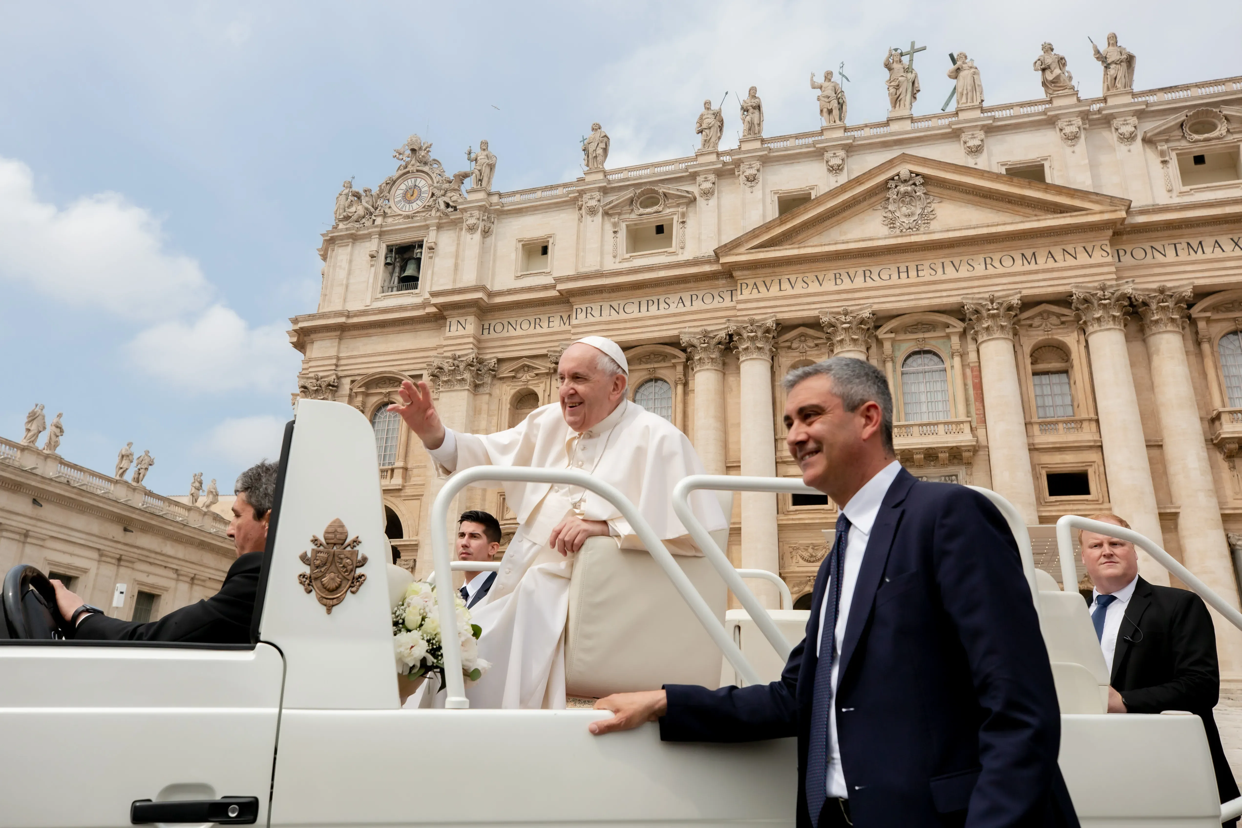 Pope Francis’ general audience in St. Peter’s Square, May 4, 2022. Daniel Ibanez/CNA