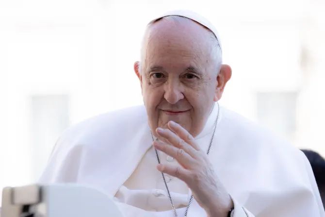 Pope Francis Tells "keyboard warriors" to Put Aside Online Polemics to Proclaim the Gospel