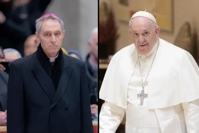 Archbishop Georg Gänswein and Pope Francis | Daniel Ibanez/CNA