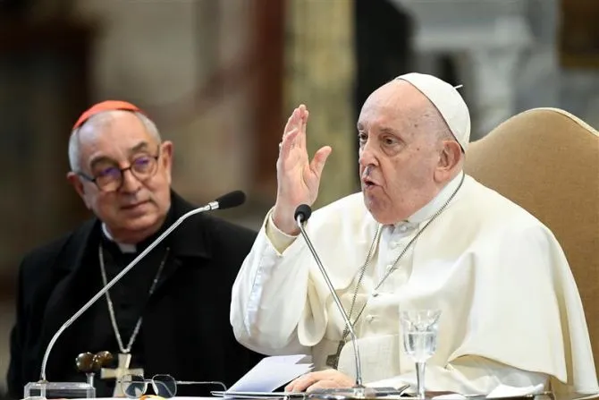Pope Francis Responds to Resistance to Fiducia Supplicans: "The Lord blesses everyone"