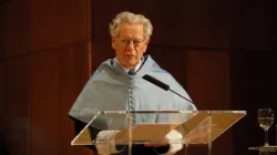 Hans Küng receives an honorary degree from the National University of Distance Education in Madrid, Spain, Jan. 27, 2011. / UNED.