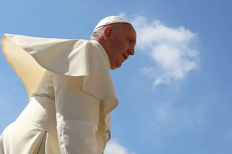 Pope Francis in St. Peter's Square June 17, 2015. Credit: Bohumil Petrik/CNA.