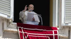 Pope Francis gives his Angelus address June 8, 2020. Credit: Vatican Media/CNA.