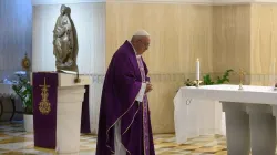 Pope Francis offers Mass in Casa Santa Marta March 17, 2020. Credit: Vatican Media.