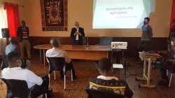 A presentation on the application during its launch on August 4. / Vatican News