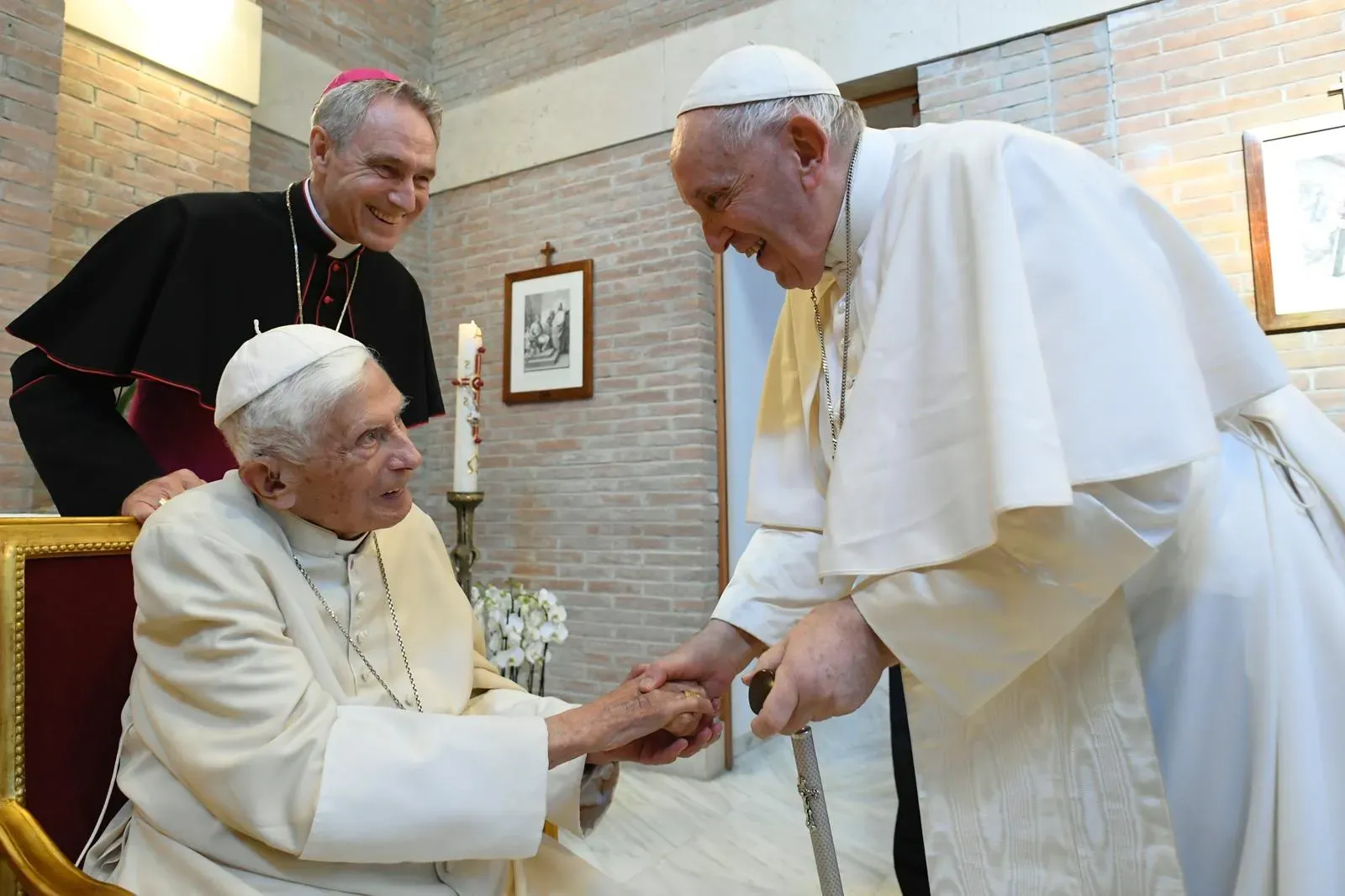 New Cardinals and Pope Francis Pay Visit to Pope Emeritus Benedict XVI
