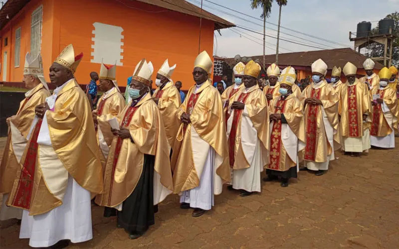 Members of the Episcopal Conference of Cameroon during the opening Mass of their 44th annual seminar in the Diocese of Bafang. / ACI Africa