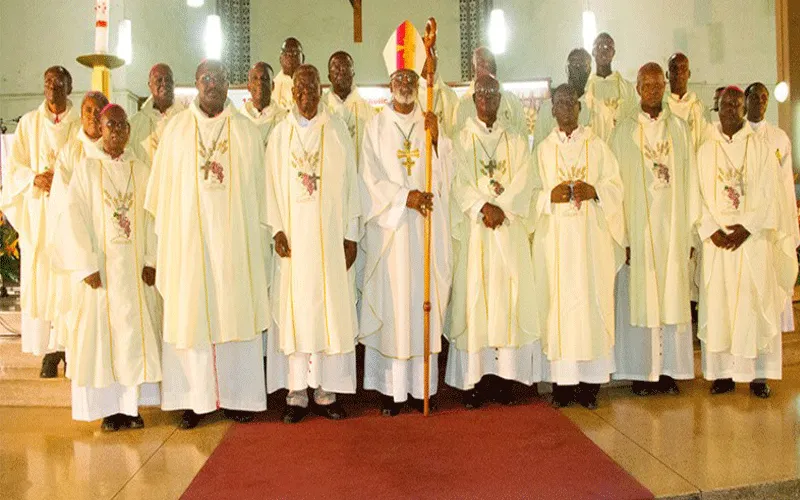 Bishops of the Ghana Catholic Bishops’ Conference (GCBC) who have suspended Public Masses amid half a dozen confirmed cases of COVID-19 in the country.