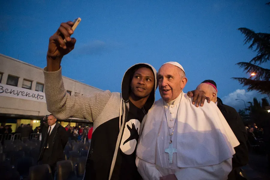 Migrants and Refugees Have "enormous potential" to Help Society: Pope Francis
