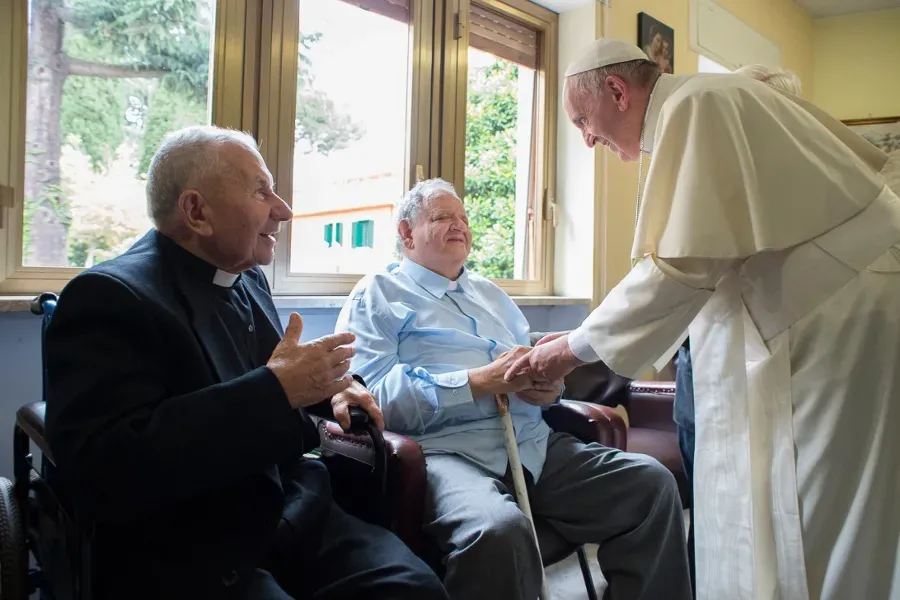 Vatican Offers Plenary Indulgence for Visiting the Elderly on Grandparents’ Day on July 24