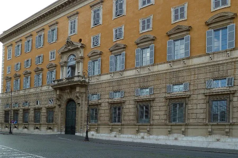 The Palazzo del Sant’Uffizio, the seat of the Vatican Congregation for the Doctrine of the Faith. Jim McIntosh via Wikimedia (CC BY 2.0).
