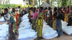 Deprived persons receive farm inputs from Caritas DR Congo ASBL in the Diocese of Luiza / Caritas DR Congo ASBL/Facebook