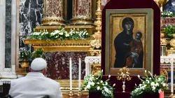 Pope Francis venerates the Salus Populi Romani icon in the Basilica of St. Mary Major on Dec. 8, 2023. / Vatican Media