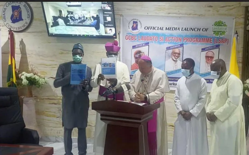 Apostolic Nuncio in Ghana, Archbishop Henryk  Jagodzinski, Archbishop Charles Gabriel Palmer Buckle and other dignitaries launching the Ghana Catholic Bishops’ Conference (GCBC) five-year Laudato si Action Programme (LSAP). Credit: Courtesy Picture