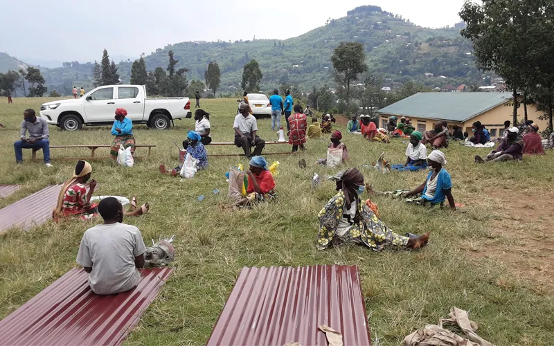 Caritas Nyundo’s distribution of shelter materials following the eruption of Mt Nyiragongo. Credit: Caritas Nyundo Diocese