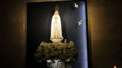 Image of Our Lady of Fatima in Lisbon's cathedral. / Kate Veik/CNA