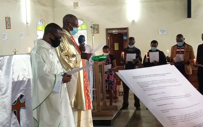 Fr. Peter Kimani, National Chaplain of the Kenya Prisons Services and Fr. Matambura Ismael of the Jesuits Conference of Africa and Madagascar at the commissioning of prison catechists at the end of the catechists' training in Nairobi on Thursday, June 24.Credit: ACI Africa/JCAM