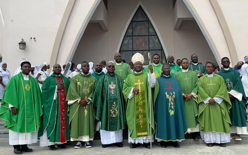 Archbishop Ignatius Kaigama posing with some Priests after the 40th anniversary Mass. Credit: Archdiocese of Abuja