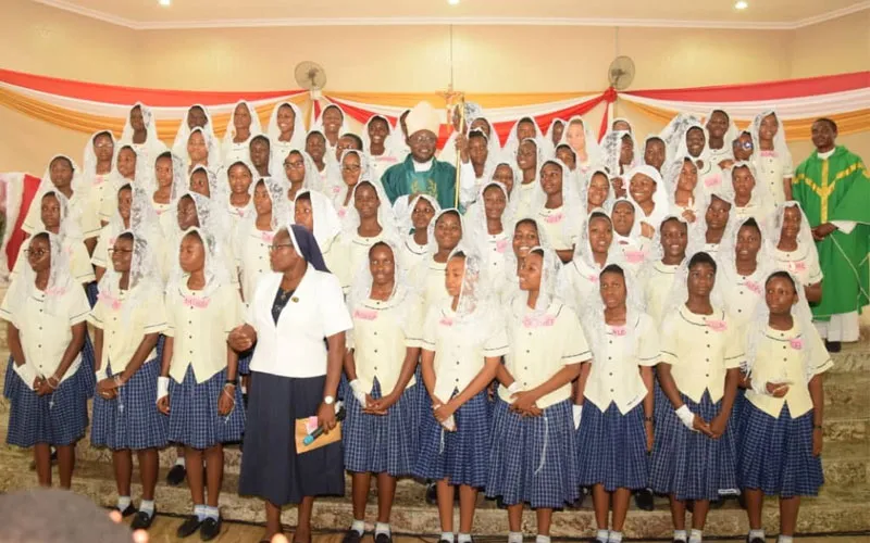 Archbishop Ignatius Ayau Kaigama with students of Louisville Girls’ Secondary School Abuja. Credit: Abuja Archdiocese/Facebook