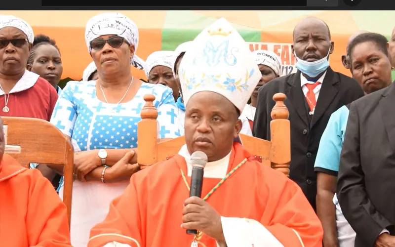 Bishop Joseph Mwongela of Kitui Diocese reading the message of members of the Kenya Conference of Catholic Bishops (KCCB). Credit: Courtesy Photo