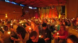 A prayer meeting organized by the Taizé community. | Credit: Christian Pulfrich, CC BY-SA 4.0 DEED, Wikimedia