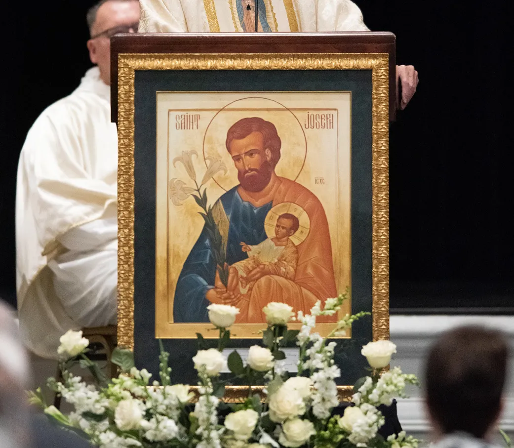 Icon of St. Joseph holding the Child Jesus. / Credit: Courtesy of Knights of Columbus