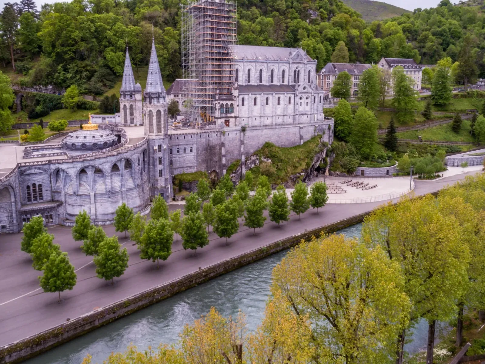 The Sanctuary of Our Lady of Lourdes, France. Célian de La Rochefoucauld via youheritage.com.