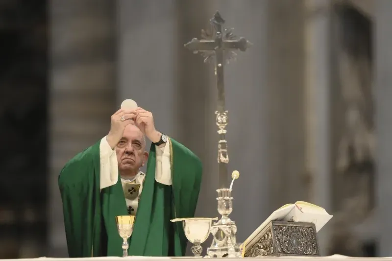 Pope Francis offers Mass for the fifth World Day of the Poor on Nov. 14, 2021. Vatican Media/CNA
