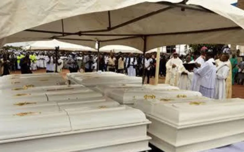 Funeral mass for the victims in 2018. Credit: ACN