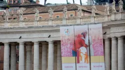 A banner featuring Pope Francis for the World Day of the Poor, 2022 | Daniel Ibáñez / CNA