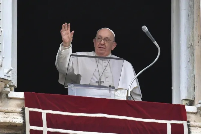 Pope Francis: If You Don’t Know the Date of Your Baptism, Look it Up