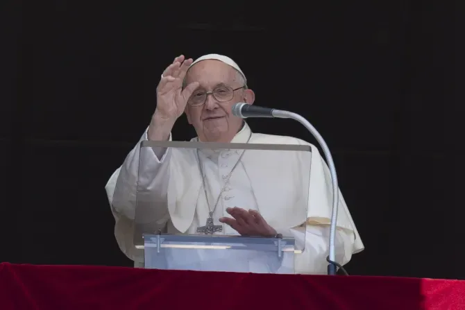 Pope Francis: Do Not be Afraid to Suffer Criticism to be Faithful to Gospel