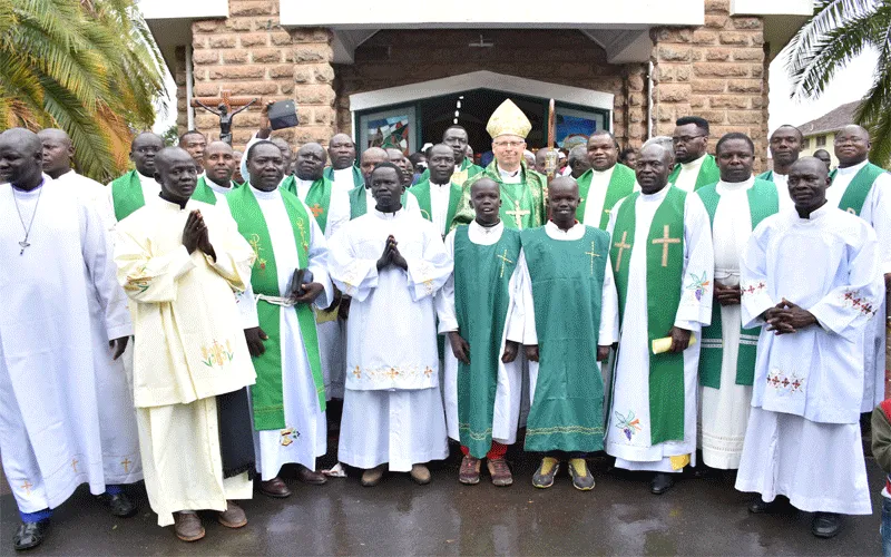 Apostolic Nuncio in Kenya and South Sudan, Archbishop Bert van Megen with South Sudanese clergy, religious, laity in Nairobi after Mass on Sunday, October 6, 2019 / ACI Africa