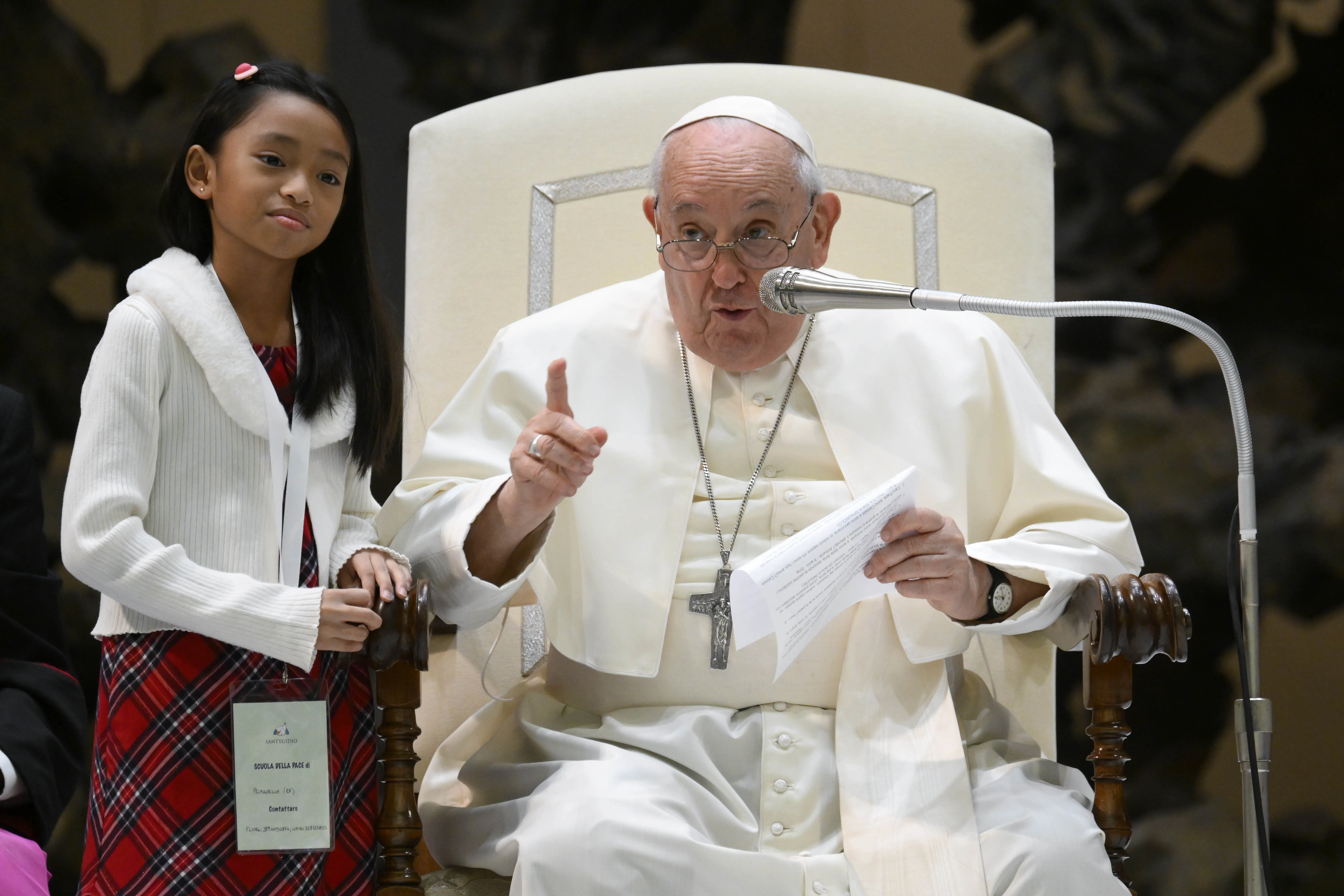 Pope Francis to Young People: "Christ is alive and he wants you to be alive!"