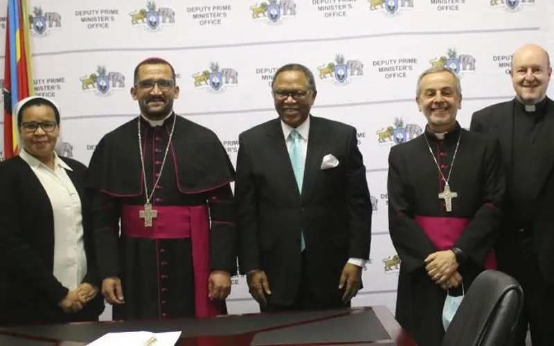 Members of the Southern African Catholic Bishops’ Conference (SACBC) with the Prime Minister of Eswatini. Credit: IMBISA