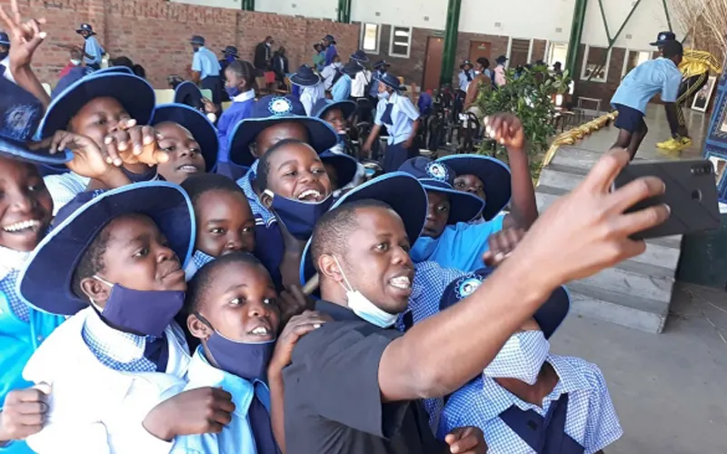 Some students of the Don Bosco Secondary School in Zimbabwe. Credit: Salesian Missions