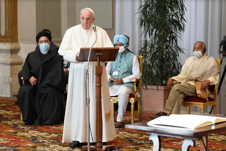 Pope Francis addresses participants in the meeting ‘Faith and Science: Towards COP26’ at the Vatican’s Hall of Benediction, Oct. 4, 2021. Vatican Media.