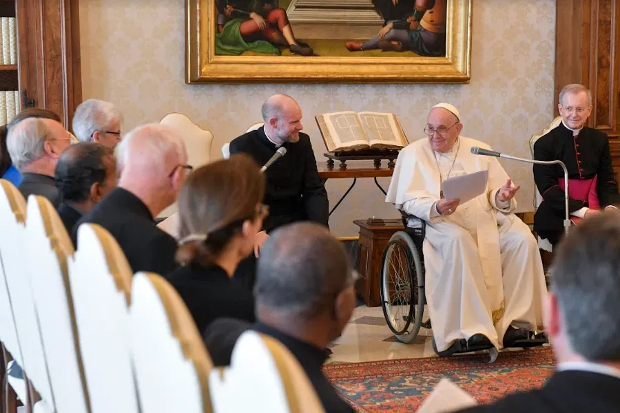 Anglicans are "valued traveling companions": Pope Francis