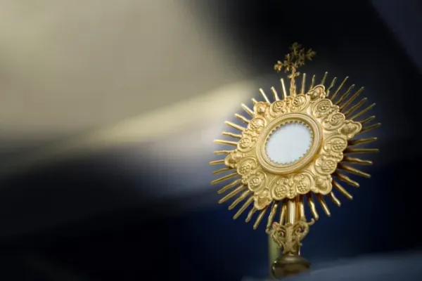 Blessed Sacrament Found Intact in Tabernacle of Church Burned by Armed Men in Cameroon
