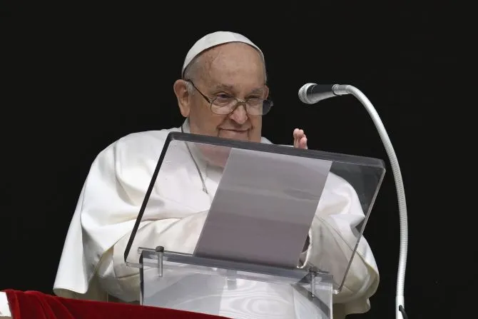 Pope on Our Lady of Lourdes Feast: The Church is Close to all who are Sick or Frail