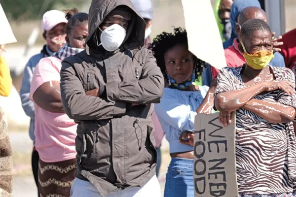 Church in South Africa Reaches Out to Poor Families Defying Lockdown to Beg