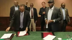 Sudanese Prime Minister, Abdalla Hamdok (left) and Abdel al-Hilu (right), the leader of the Sudan People’s Liberation-North rebel group, on September 3 signed a declaration in the Ethiopian capital Addis Ababa that put an end to decades of Islamic rule in Sudan.