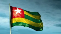 Togo flag / Jiri Flogel / Shutterstock.