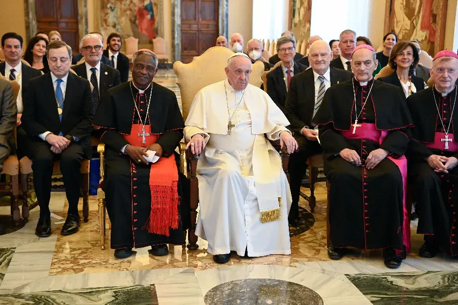 Pope Francis meets participants in the Pontifical Academy of Social Sciences’ plenary meeting at the Vatican, April 29, 2022. Vatican Media.