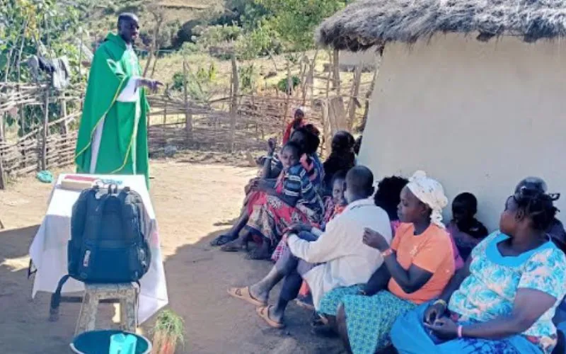 Catholic Priest in Kenya Assaulted by Mob for Attempting to Rescue Girls from FGM