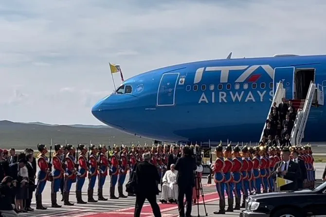 Pope Francis Becomes First Pope in History to Set Foot in Mongolia