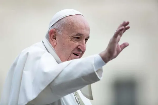 Pope Francis' Lent Advice: Put Down Phone, Pick up Bible